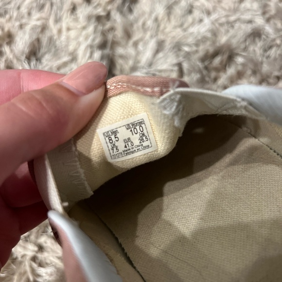 pink and white checkered vans - Picture 2 of 4